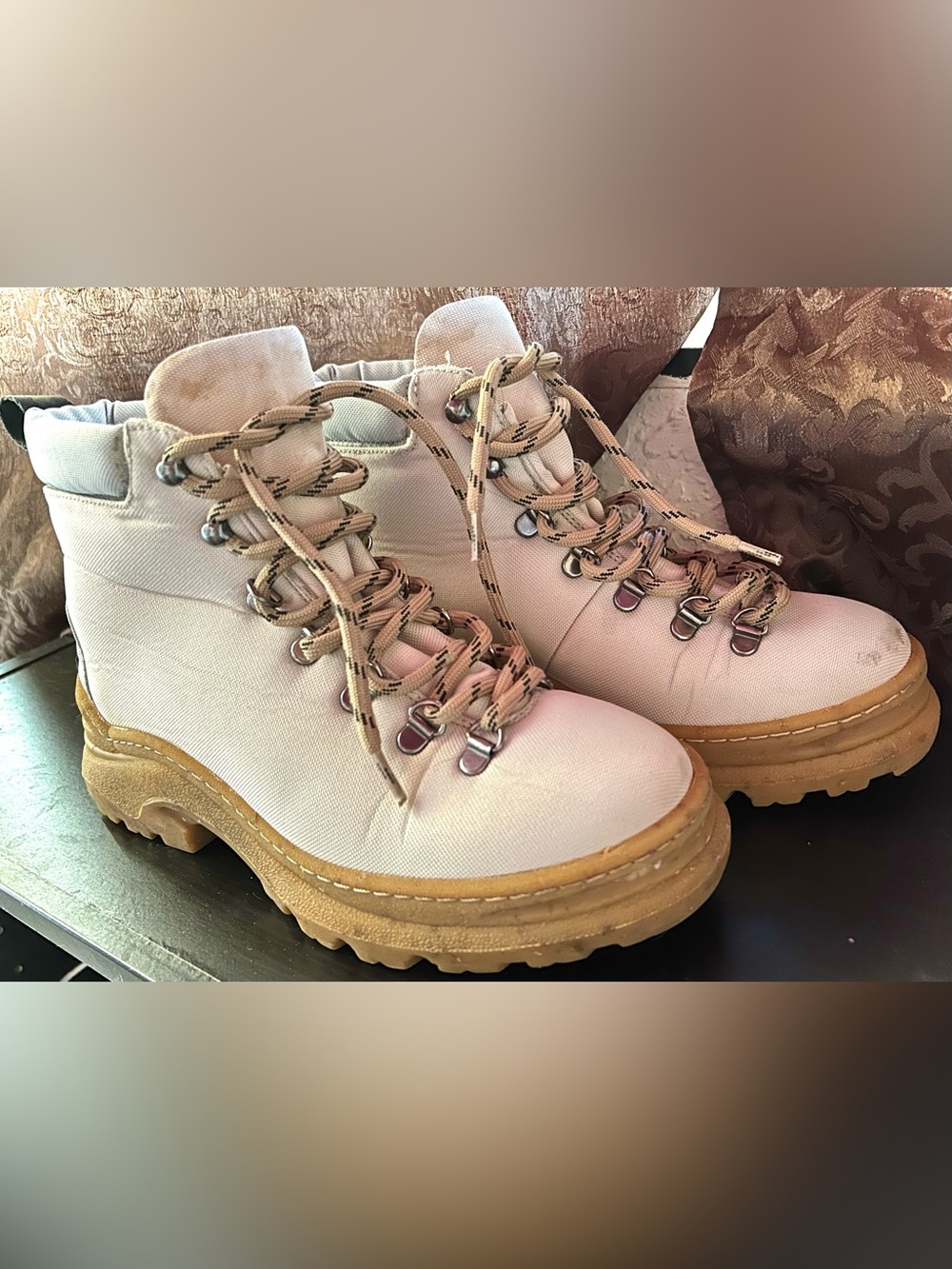 Alice + Whittles (Thesus) Allegra Weekend Hiking Boots